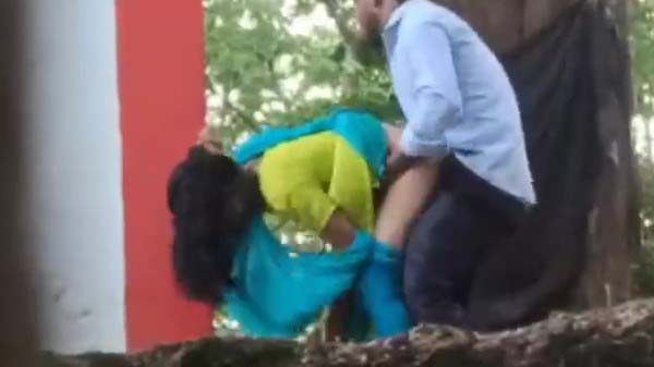 Desi girlfriend have sex mms outdoor